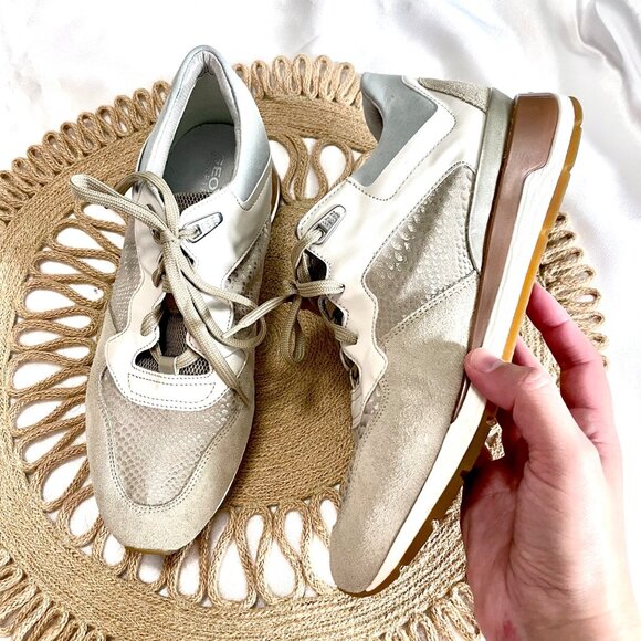 Geox Grey Snakeskin Silver Metallic Low-Top Sneakers Size US 9 EU 39 - Picture 1 of 11